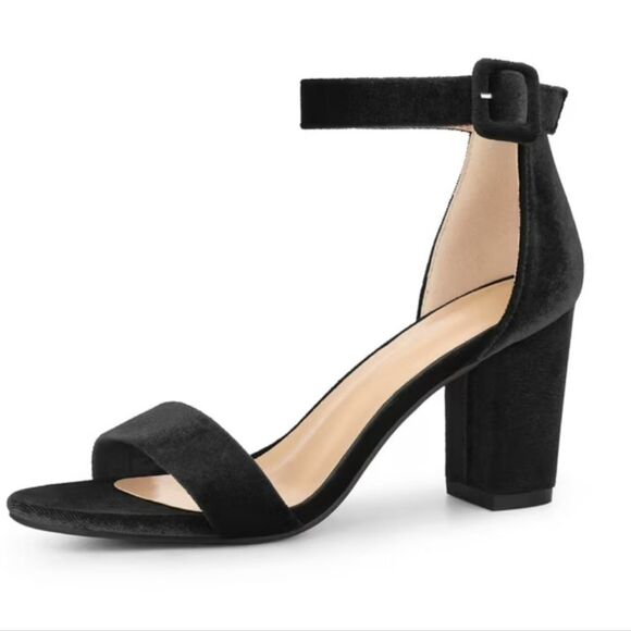 BRAND NEW YOKI BLOCK HEELED WOMEN'S OPEN TOE FAUX SUEDE SANDAL - Picture 4 of 16